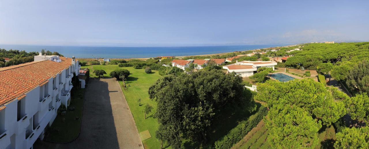 Hotel Della Baia Baia Domizia Exteriér fotografie